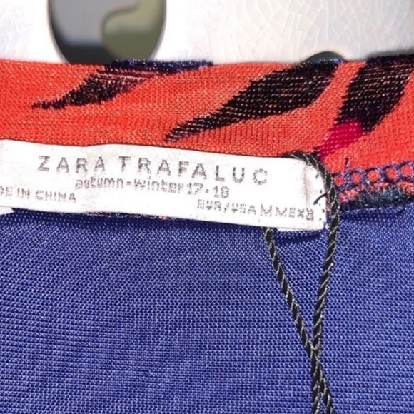 ZARA Velvet Floral Print Burnout Boxy Crewneck Short Sleeve Top Size M Fall - Picture 3 of 7